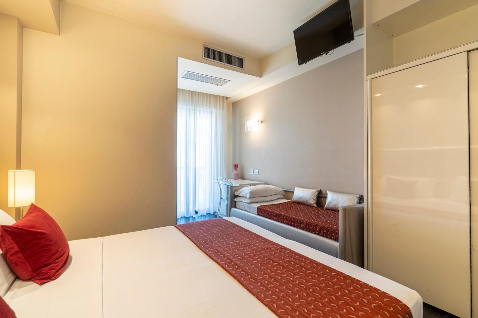Hotel 2000 Riccione Exterior foto