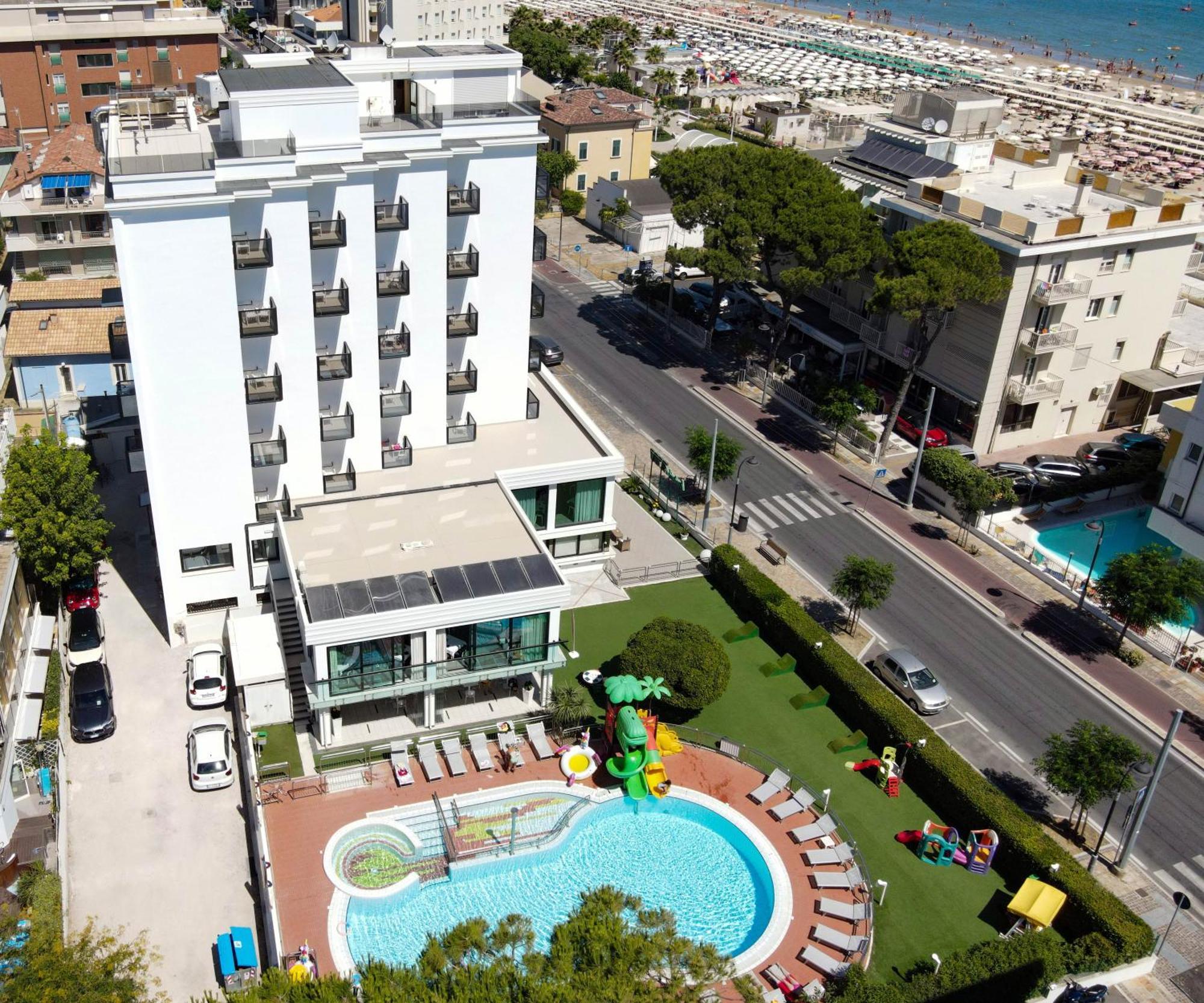 Hotel 2000 Riccione Exterior foto