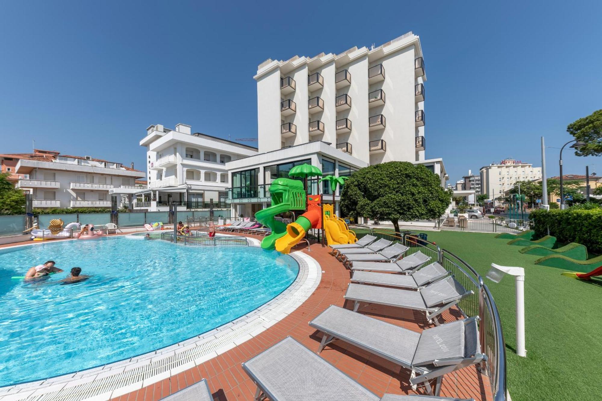 Hotel 2000 Riccione Exterior foto